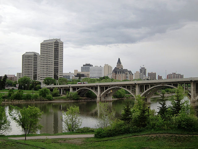 Saskatoon By dsim249 (Skyscraper Forum - Saskatoon Construction II) [CC BY-SA 2.5  (https://creativecommons.org/licenses/by-sa/2.5)], via Wikimedia Commons