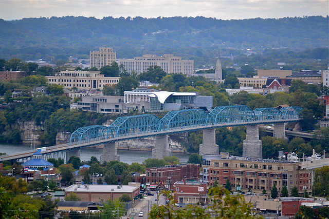 Chattanooga By Imilious [CC BY-SA 3.0  (https://creativecommons.org/licenses/by-sa/3.0)], from Wikimedia Commons