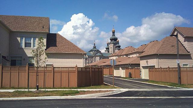 Markham By Cbcwilson (Own work) [CC BY-SA 3.0 (https://creativecommons.org/licenses/by-sa/3.0)], via Wikimedia Commons