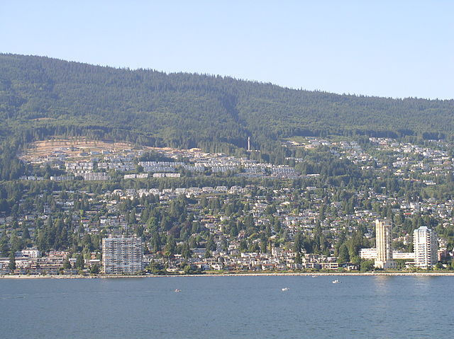West Vancouver By Andrew (Tawker) (Own work) [GFDL (https://www.gnu.org/copyleft/fdl.html), CC-BY-SA-3.0 (https://creativecommons.org/licenses/by-sa/3.0/) or CC BY 2.5 (https://creativecommons.org/licenses/by/2.5)], via Wikimedia Commons
